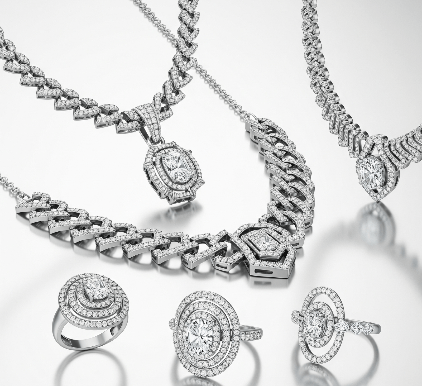 Set "Noche de Gala": Collares Impactantes y Anillos Statement